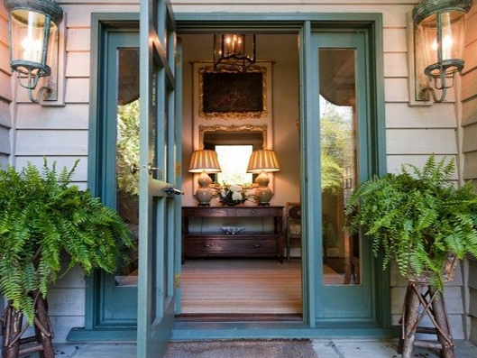 Phong thủy cửa chính: Cách mở cửa đón tài lộc và may mắn